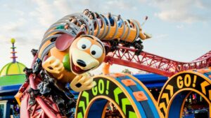 Slinky Dog Dash a montanha russa da área de Toy Story em Disney's Hollywood Studios na Disney de Orlando