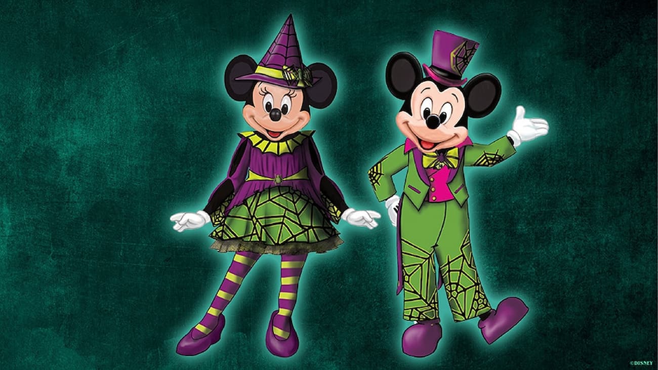 Mickey e Minnie Mouse em seus novos trajes verde e roxo de fantasia de halloween para a festa Mickey's not so scary halloween party 2024