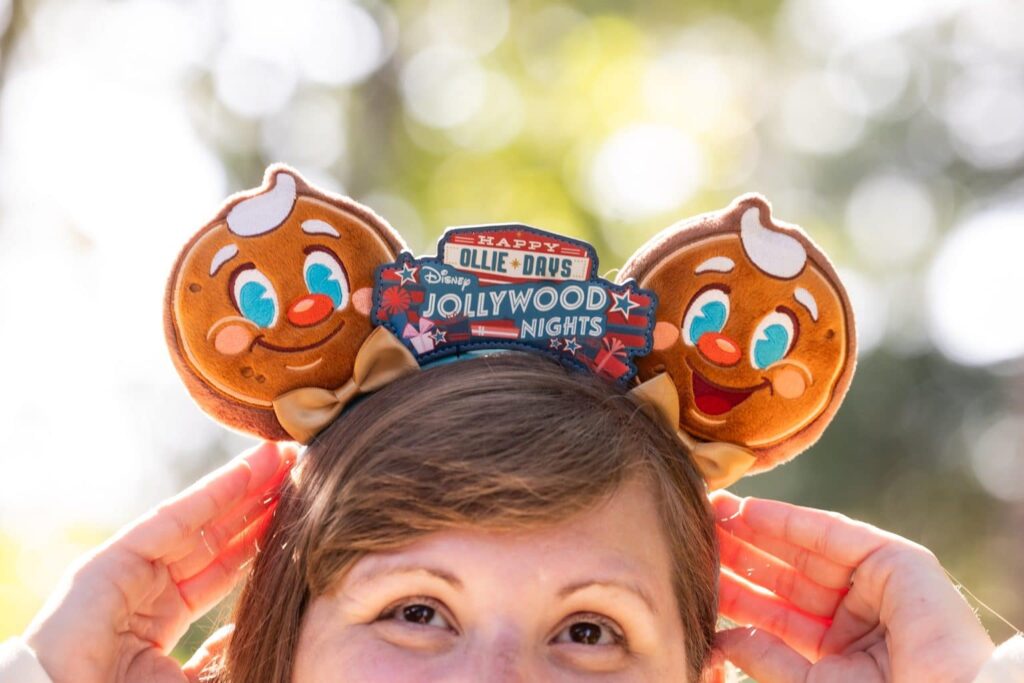 Foto dando destaque as orelhinhas da minnie em formato de bolachas natalinas, produto novo especial que será comercializado durante a festa de natal Jollywood Nights, no Hollywood Studios em Walt Disney World