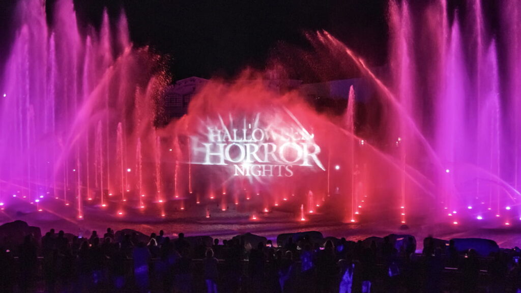 foto ilustrativa do show ao vivo de entretenimento Haunt-O-Phonic: A Ghoulish Journey no Halloween Horror Nights da Universal Orlando 2025