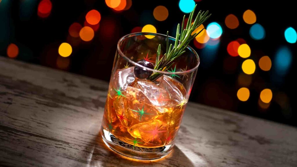 bebida Holiday fashion parte da seleção gastronômica especial natalina da Festa Jollywood Nights que acontece anualmente em Walt Disney World Resort no parque temático Hollywood Studios