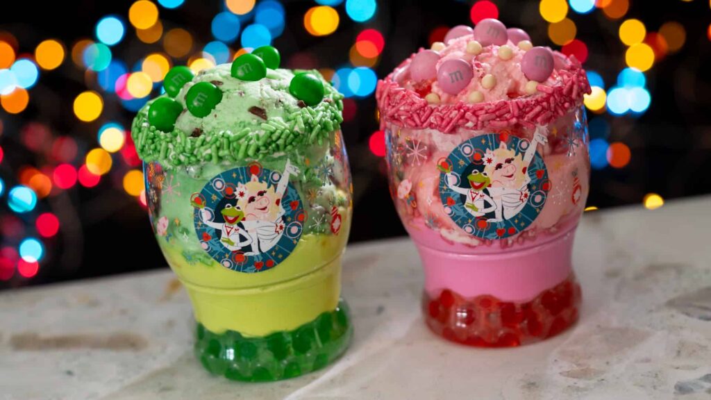A festa especial de natal Jollywood Nights do parque temático Disney's Hollywood Studios em Walt Disney World contará com itens exclusivos no menu como bebida doce dos muppets