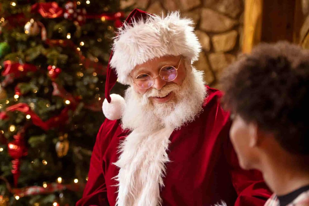 O parque temático Epcot, em Walt Disney World Resort recebe a vista do Papai Noel durante as festas de final de ano em Orlando