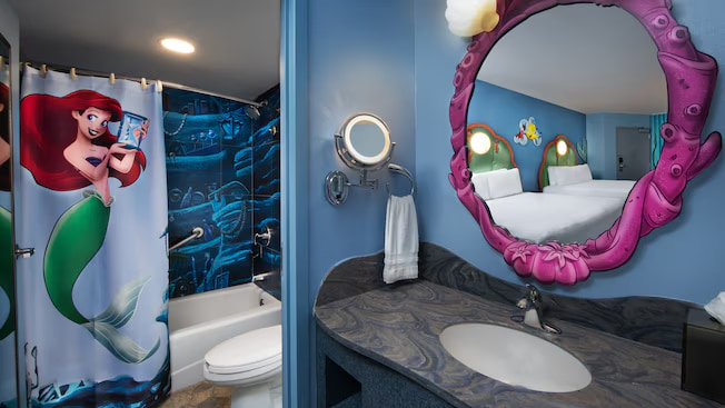 Banheiro da Pequena Sereia no hotel Disney's Art of Animation no complexo Walt Disney World Resort em Orlando