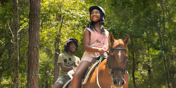 Passeios a cavalo no Fort Wilderness Resort, hotel do complexo de Walt Disney World Resort