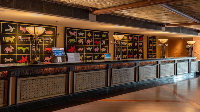 Recepção do Disney's Animal Kingdom Lodge hotel de luxo dentro do Resort Walt Disney World, nas proximidades do parque temático Animal Kingdom