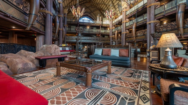 Lobby do Disney's Animal Kingdom Lodge hotel de luxo dentro do Resort Walt Disney World, nas proximidades do parque temático Animal Kingdom