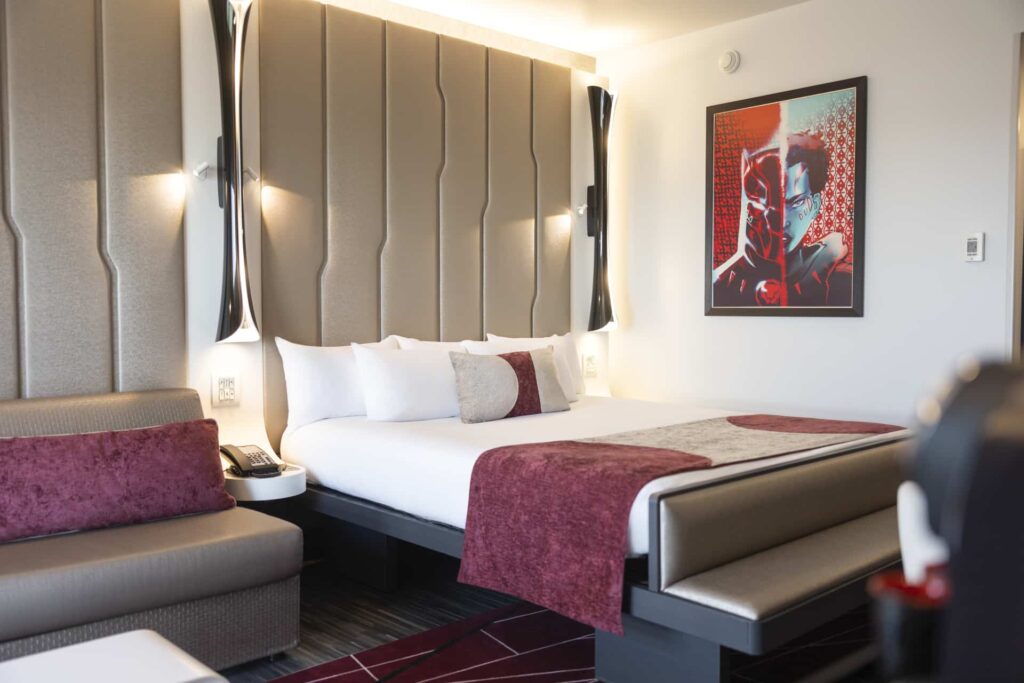 Hotel New York the Art of Marvel é temático de heróis da Marvel na Disneyland Paris