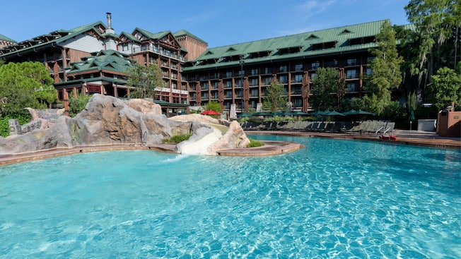Piscina do Disney's Wilderness Lodge, hotel de luxo dentro do resort Walt Disney World