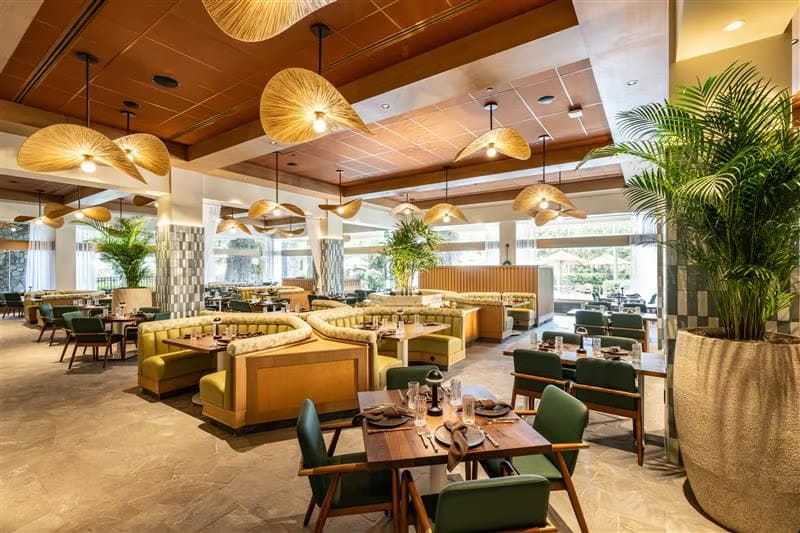 Lounge no Hotel Royal Pacific da Universal Orlando é um dos hotéis de luxo do complexo e oferece Express Pass Ilimitado