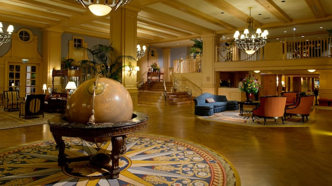 Lobby do hotel Disney's Beach Club Resort um hotel de luxo dentro do complexo Walt Disney World Resort em Orlando na Flórida