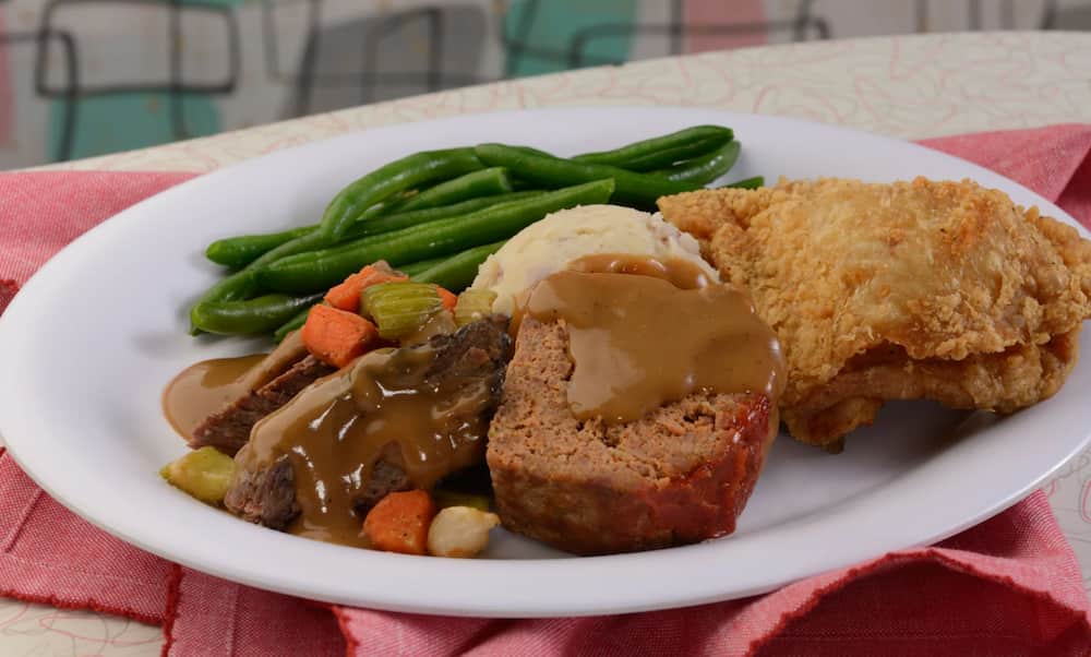 Uma dos pratos servidos no restaurante 50's Prime Time que é retrô temático de anos 50 e fica no Disney's Hollywood Studios, parque de diversões da Disney em Walt Disney World Resort