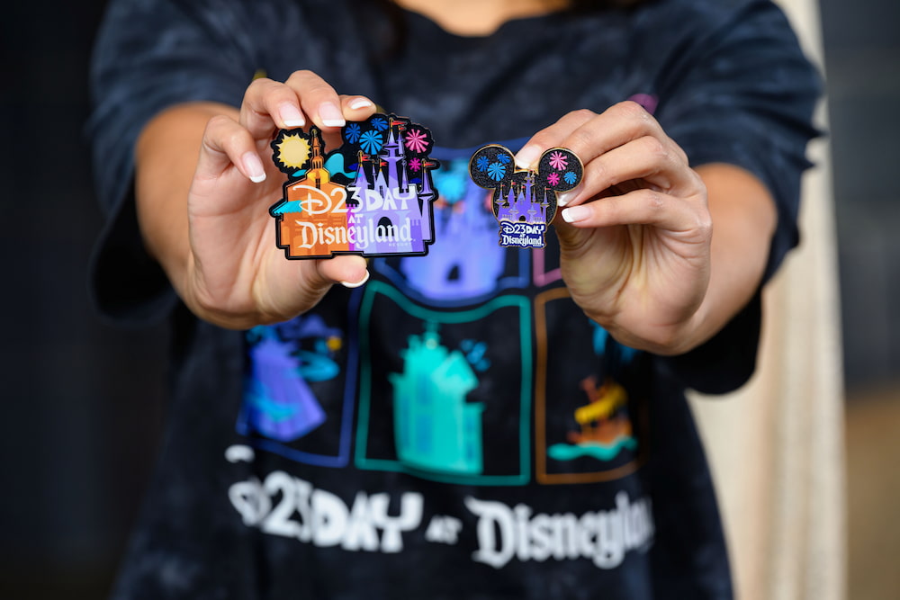 Merchandising especial que será comercializado durante o Dia D23 na Disneyland California
