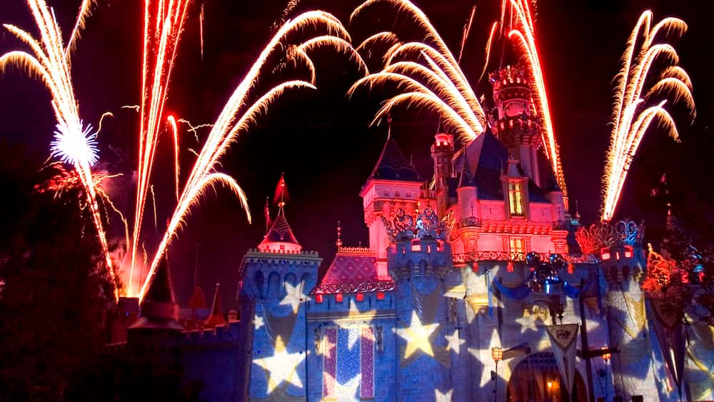 Remember Dreams Come True show noturno retorna a Disneyland California