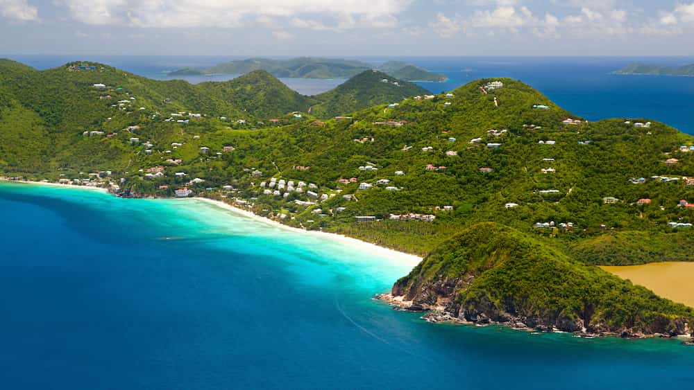 Praia paradisíaca do Caribe