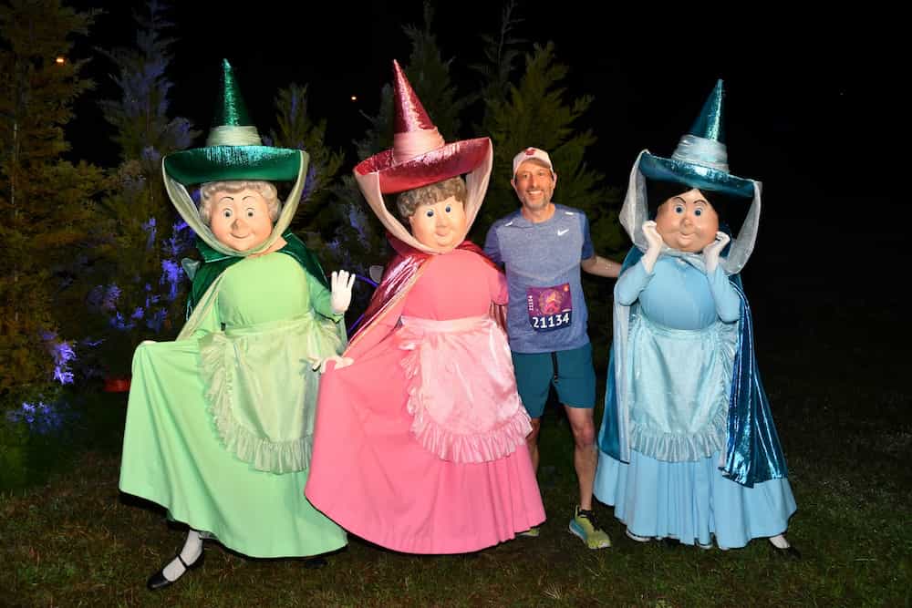Personagens muito raros aparecem durante os percursos das corridas para fotos