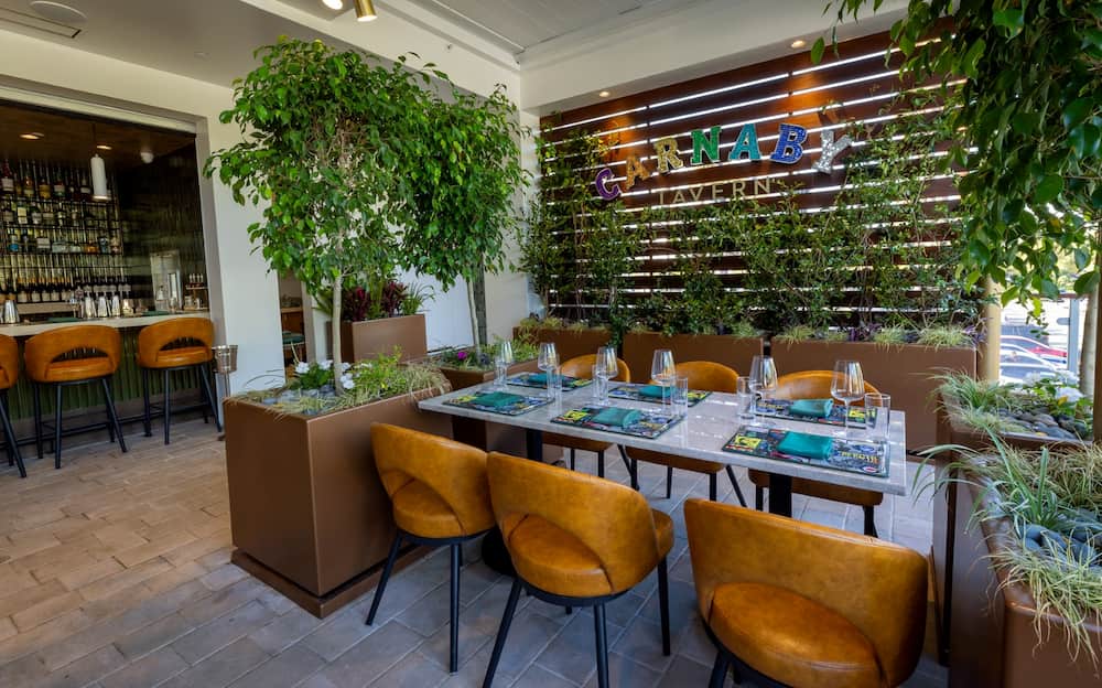 Interior do restaurante The Carnaby do Gordon Ramsay e Downtown Disney