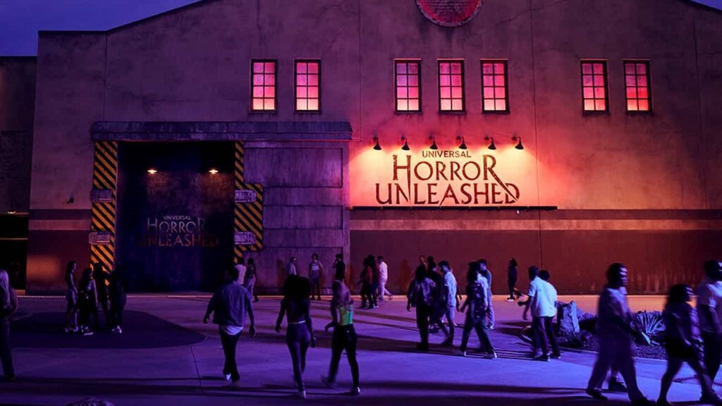 Universal Horror Unleashed é a experiência da Universal em Las Vegas que é tipo Halloween dos parques, porém mais intensa