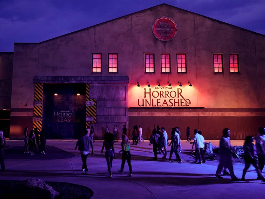 Universal Horror Unleashed é a experiência da Universal em Las Vegas que é tipo Halloween dos parques, porém mais intensa